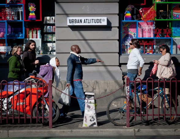 Nikon D3X 24.0-70.0 mm f/2.8 ƒ/7.1 70.0 mm 1/640 200 Flash (off, did not fire) 